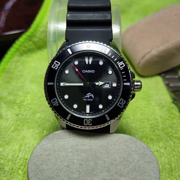 4 watches 3 Casios and A Forsinig automatic - Picture 12 of 16